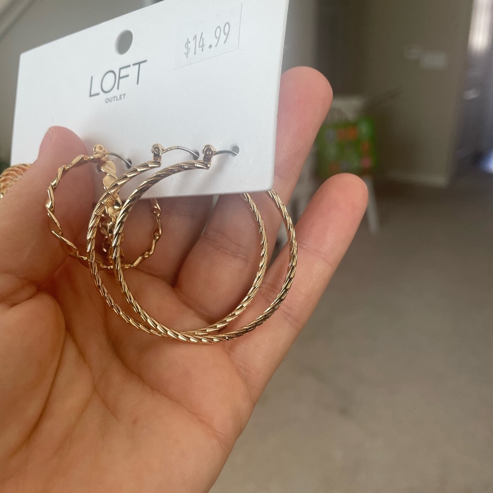 Loft Hoop Earring Set - new! - Picture 3 of 5